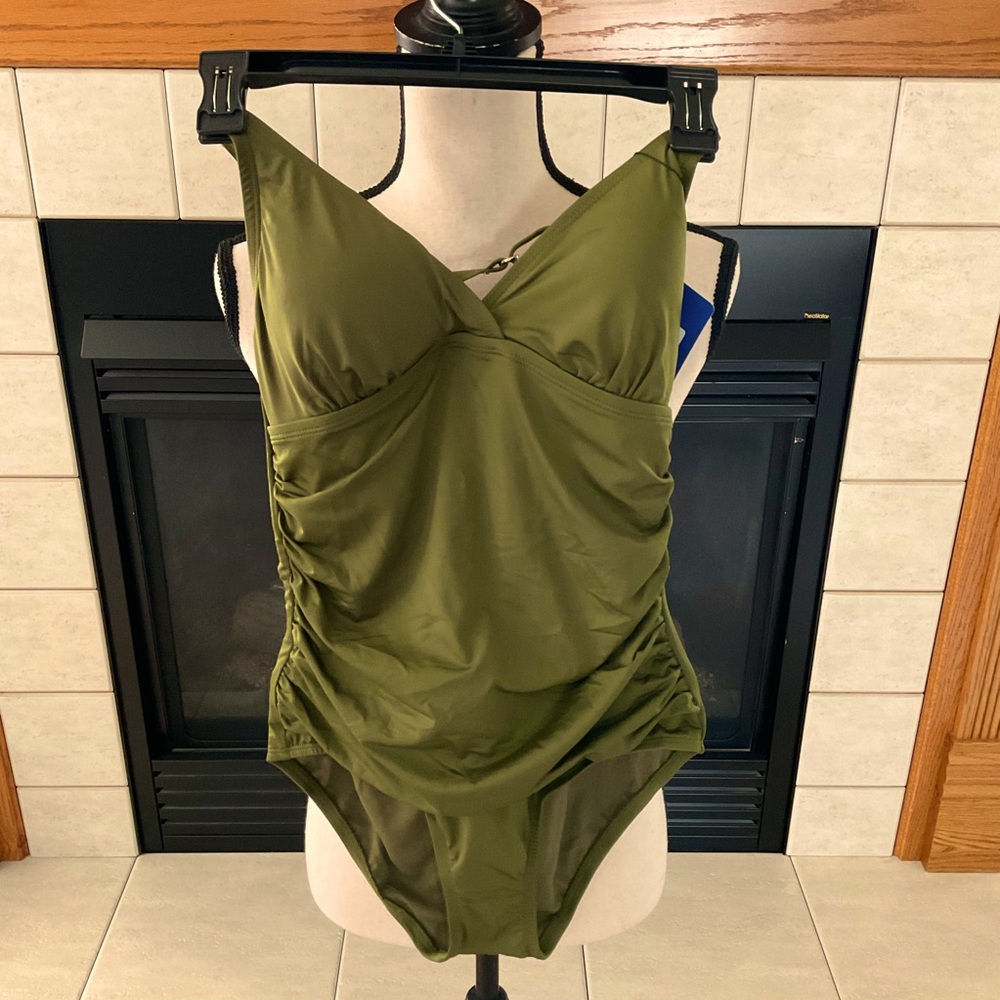 NWT Hilor One Piece Swimsuit, Women’s Sz 6